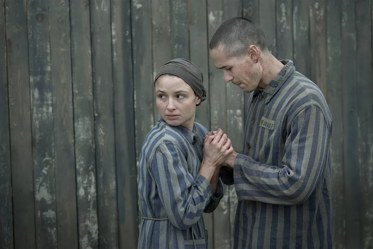 Сериал Татуировщик из Освенцима (2024). Кадр N235952
