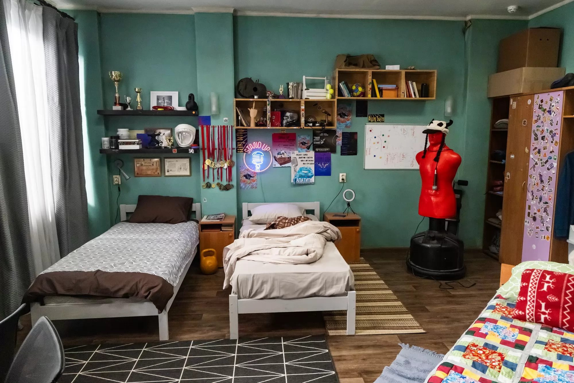 Сериал Универ. Молодые (2025). Кадр N237265