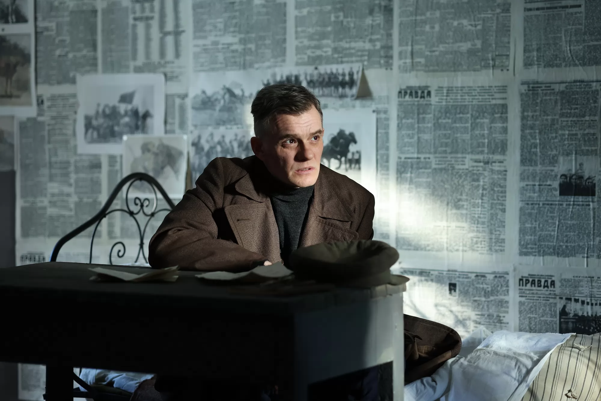 Фильм Почтарь (2025). Кадр N237351