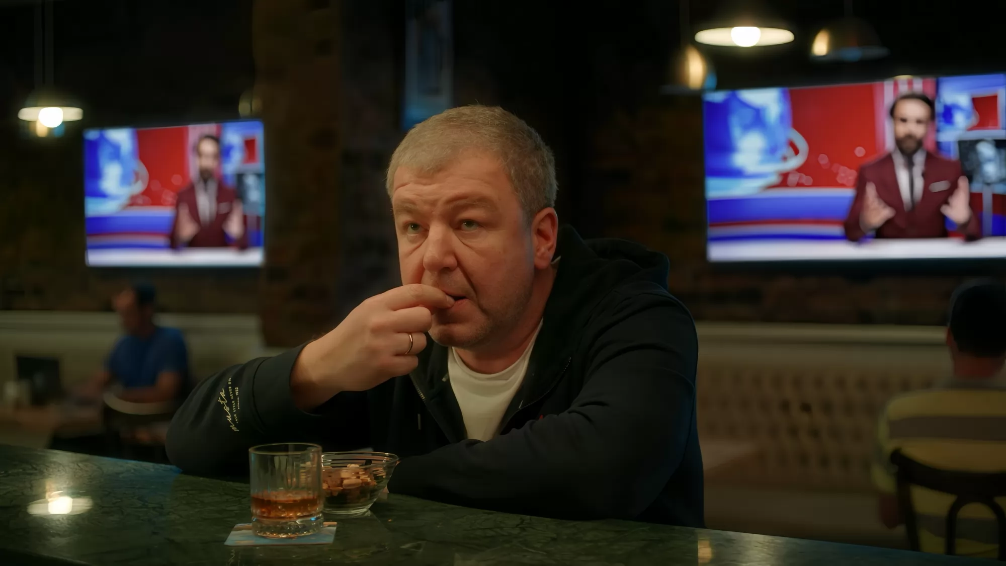 Сериал Убойный отпуск (2024). Кадр N237669