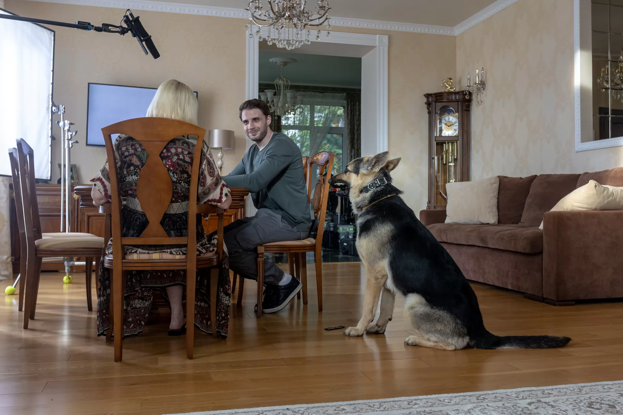Сериал Мухтар. Он вернулся (2025). Кадр N240144