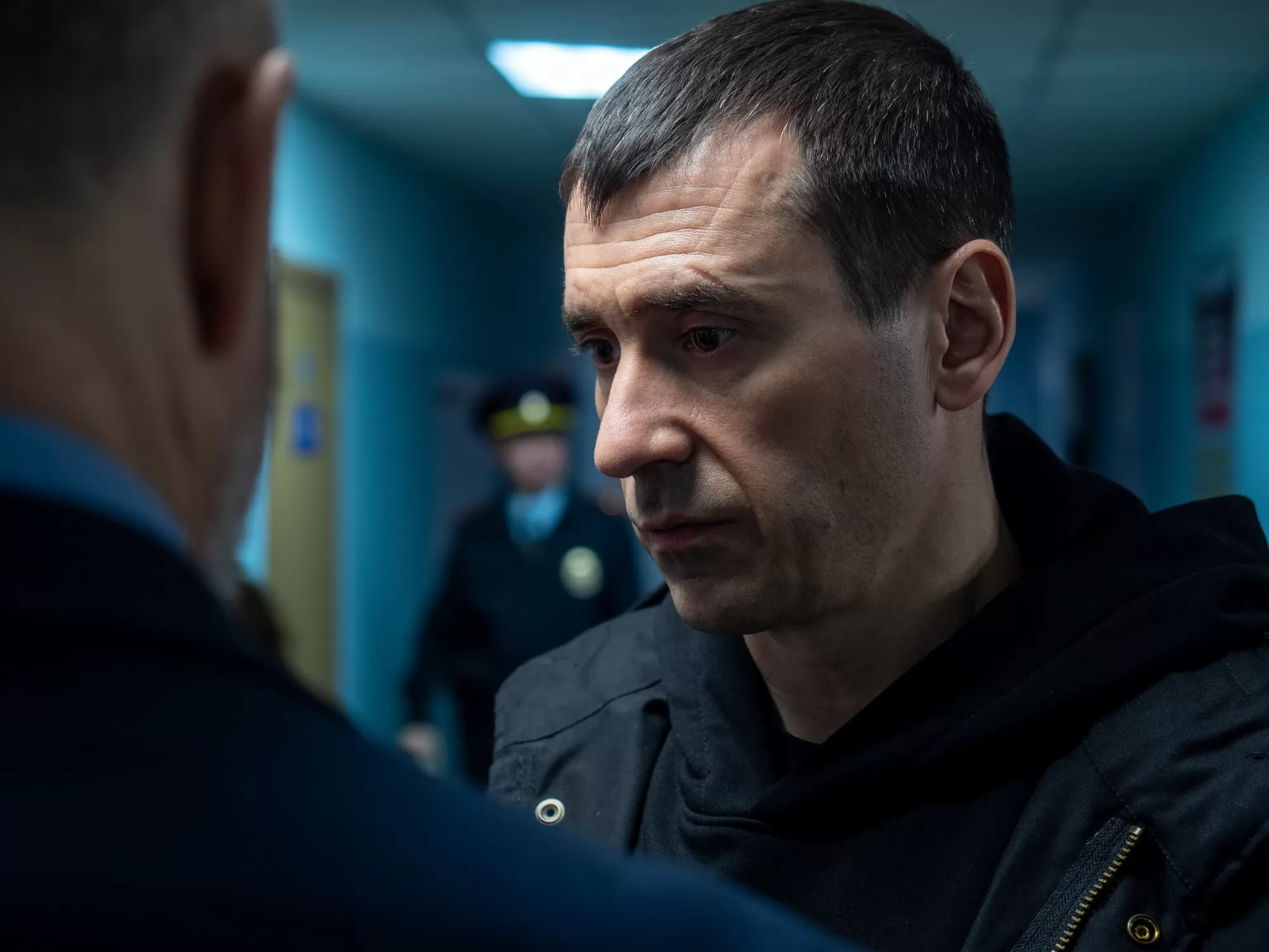 Сериал Извозчик (2025). Кадр N240308