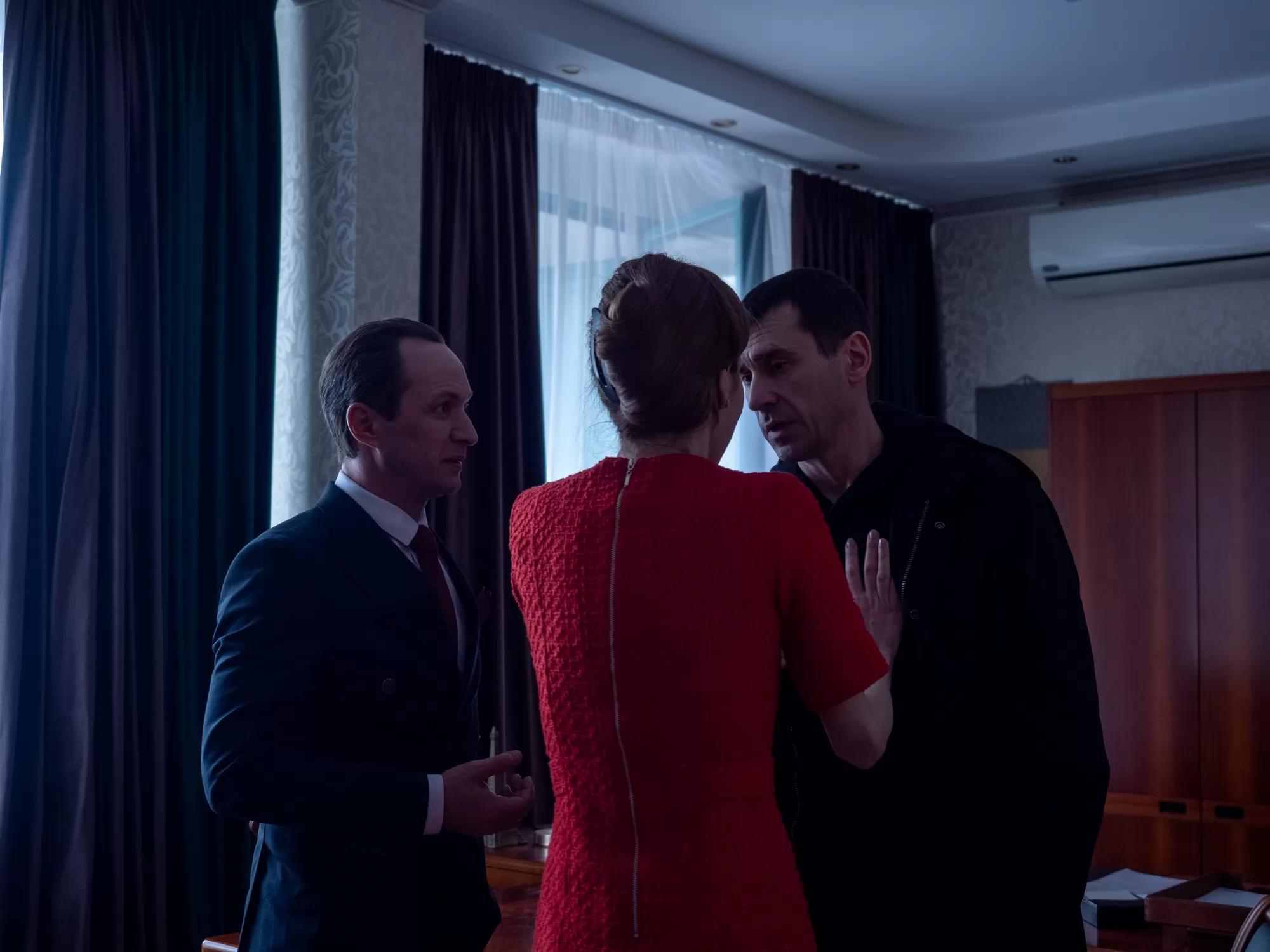 Сериал Извозчик (2025). Кадр N240310