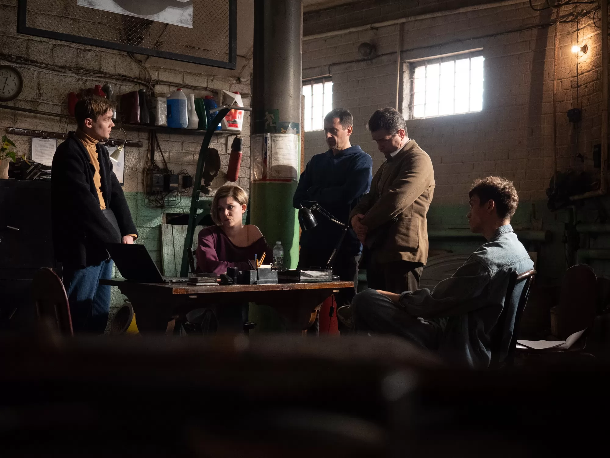 Сериал Извозчик (2025). Кадр N240315