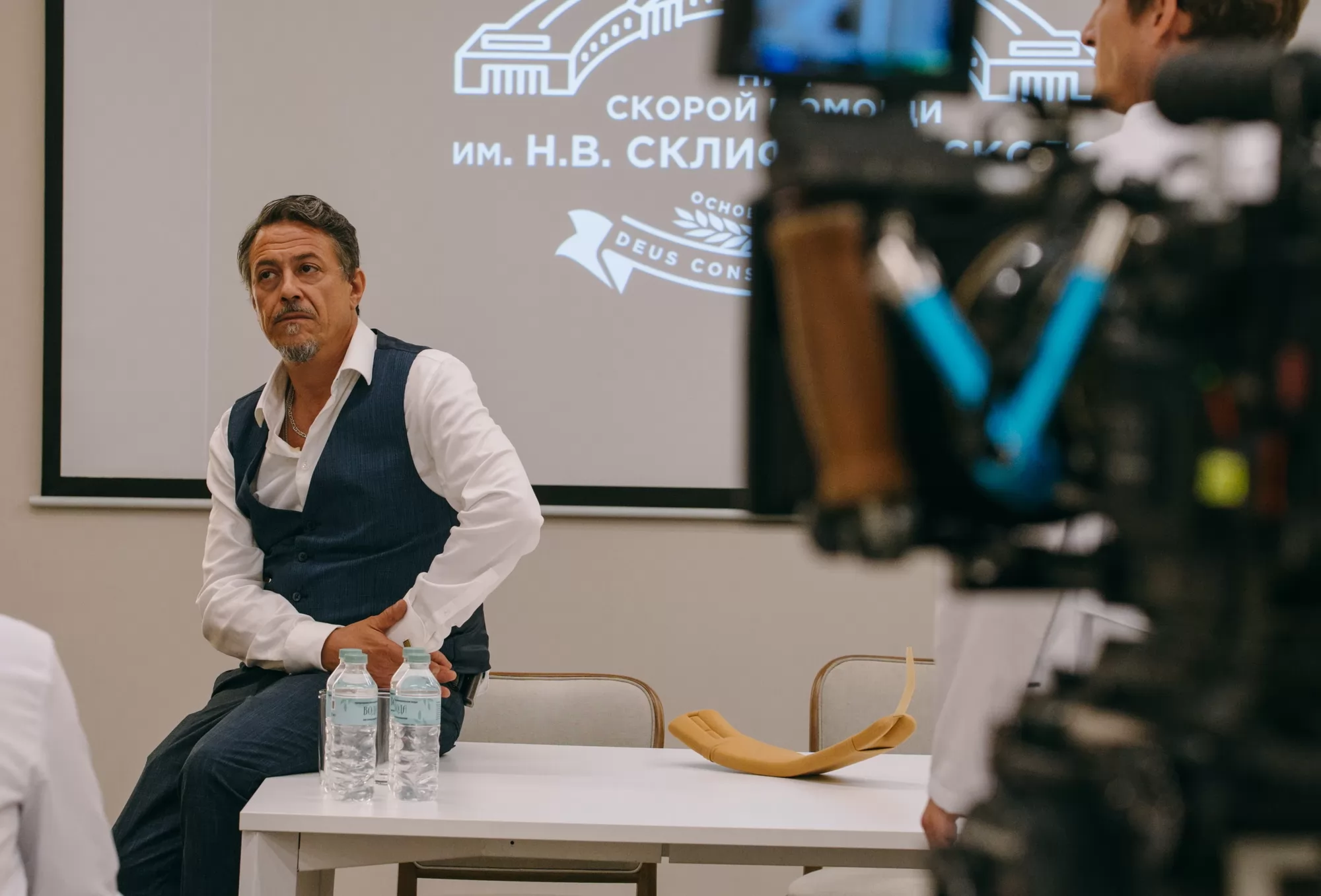 Сериал Склиф (2025). Кадр N240718