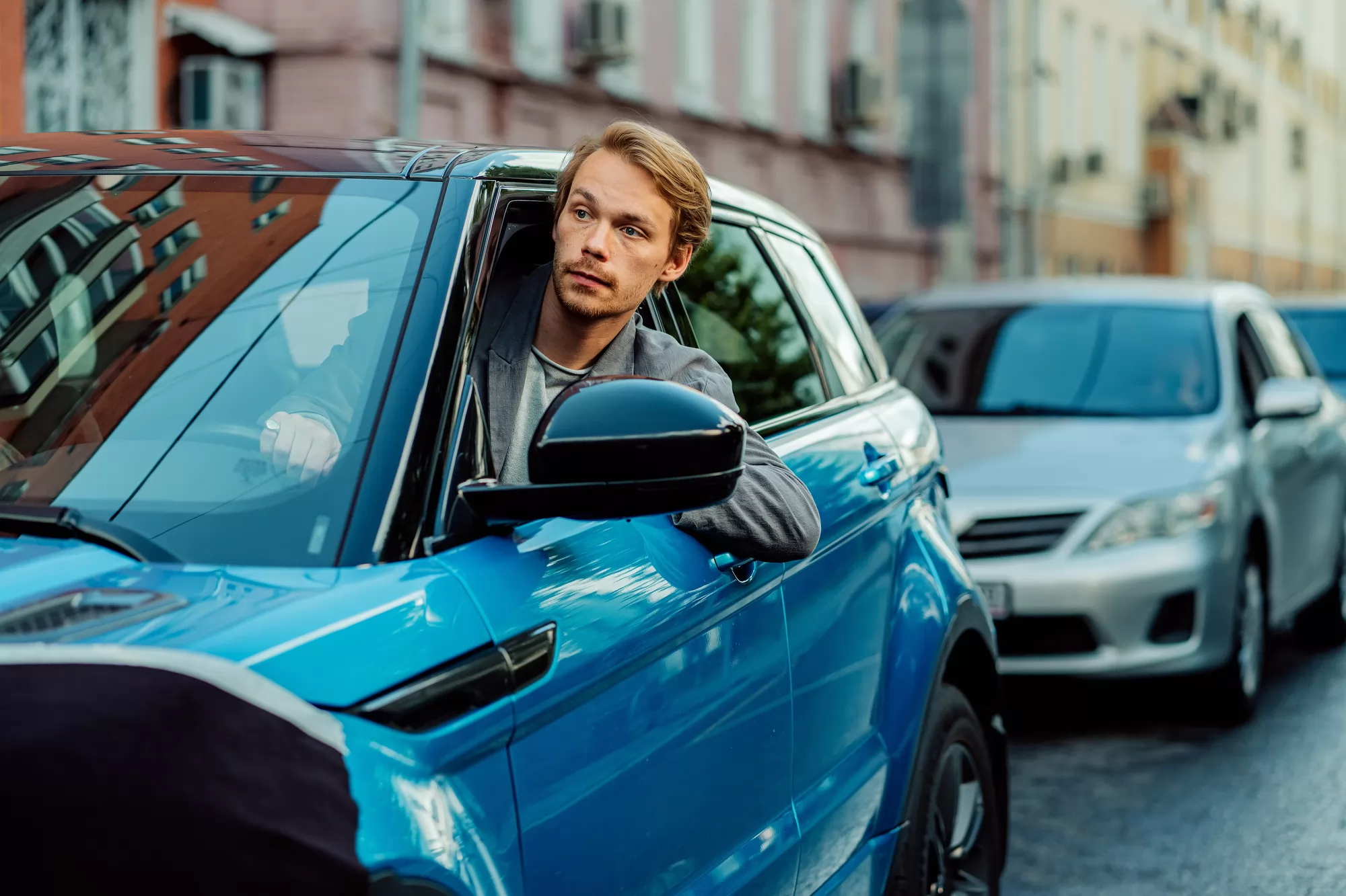 Сериал Неземная (2025). Кадр N241462