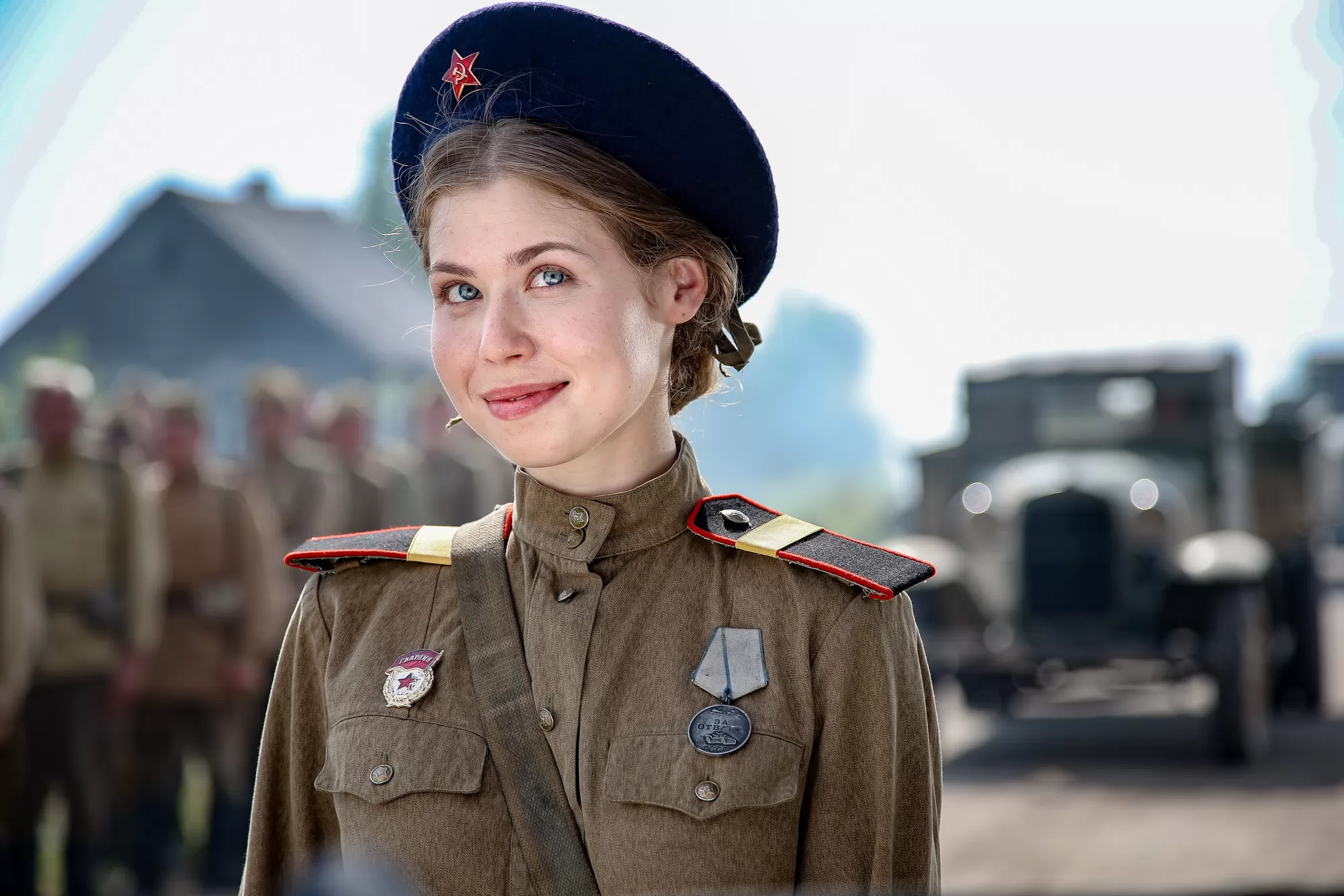 Сериал Значит, нам туда дорога (2025). Кадр N242299
