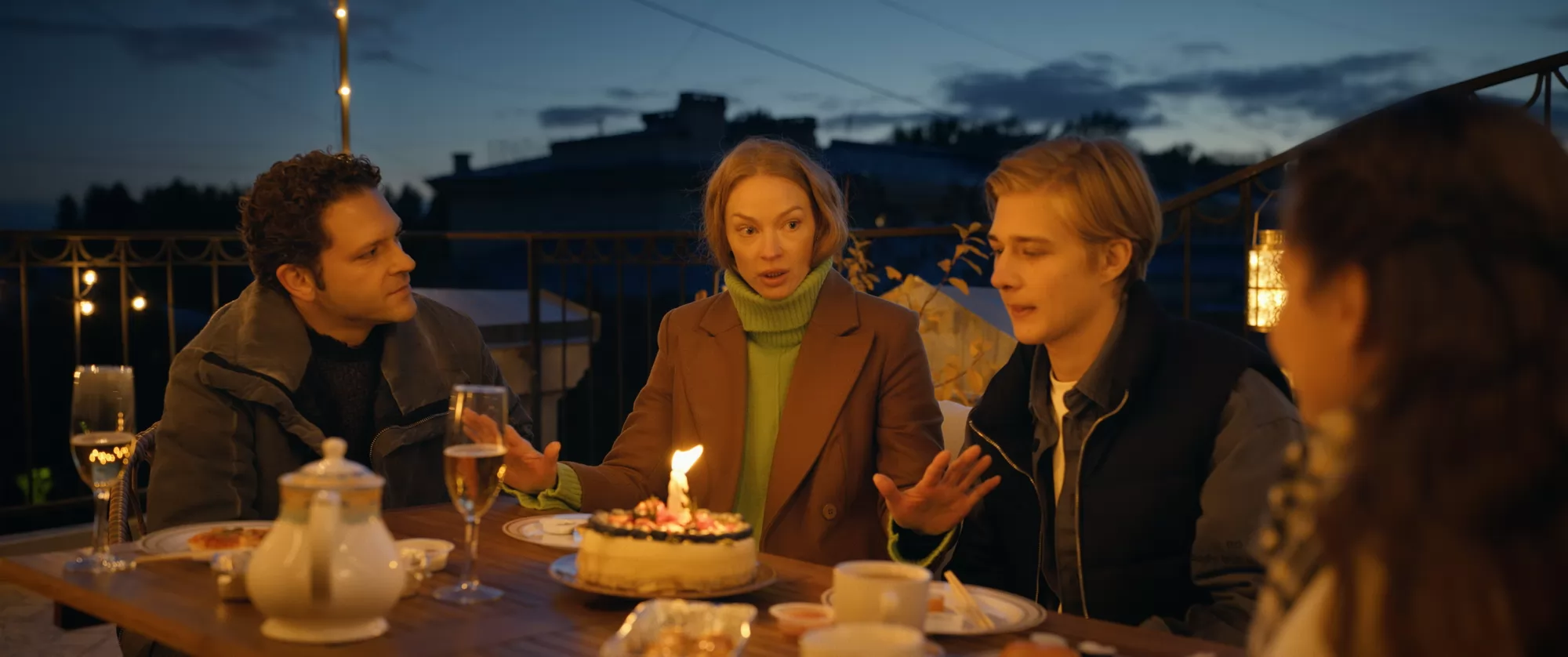 Фильм Маме снова 17 (2024). Кадр N242748