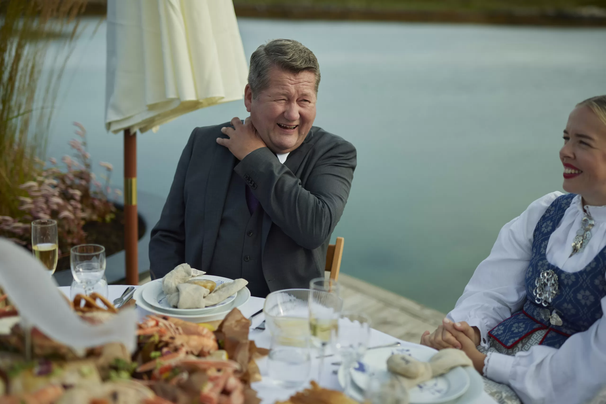 Сериал Остров миллиардеров (2024). Кадр N244120