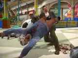Превью скриншота #238807 из игры "Dead Rising"  (2006)