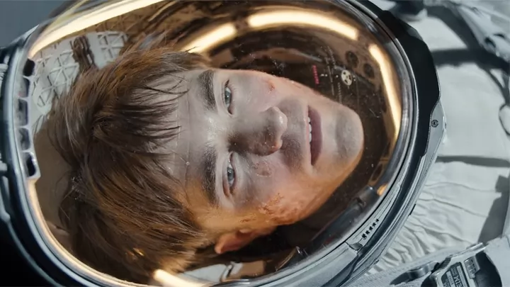 Тизер-трейлер фильма "Микки 17" с Робертом Паттинсоном
