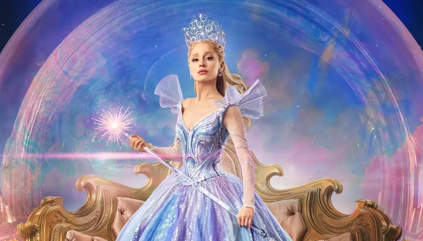 Ариана Гранде подверглась нападению на премьере Злая: Навсегда