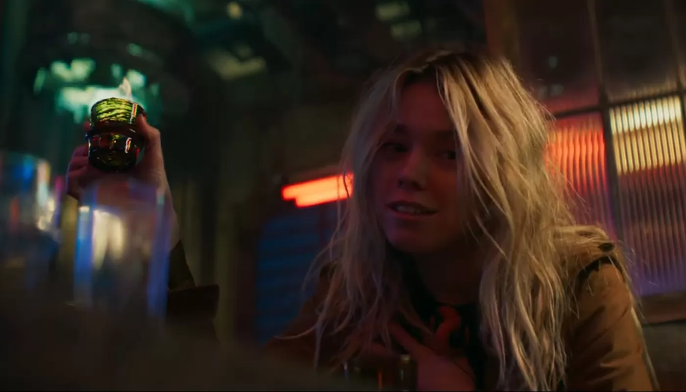 Милли Олкок зажигает в трейлере фильма Супергерл