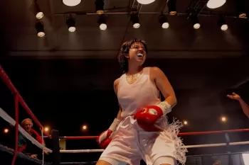 Сидни Суини сыграет в ремейке комедии "Человек из Рио"