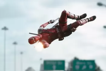 Райан Рейнольдс сыграет злодея в фильме по серии книг "Элоиза"