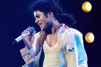 Трейлер фильма "Майкл" позволил Майклу Джексону установить рекорд