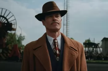 Гай Пирс извинился за антисемитские посты