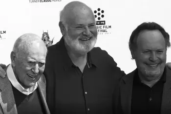 Сын режиссера Роба Рейнера обвинен в убийстве отца и матери