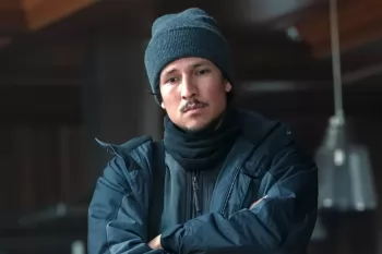 Дэнни Рамирес покидает сериал "Одни из нас" ради "Мстителей"