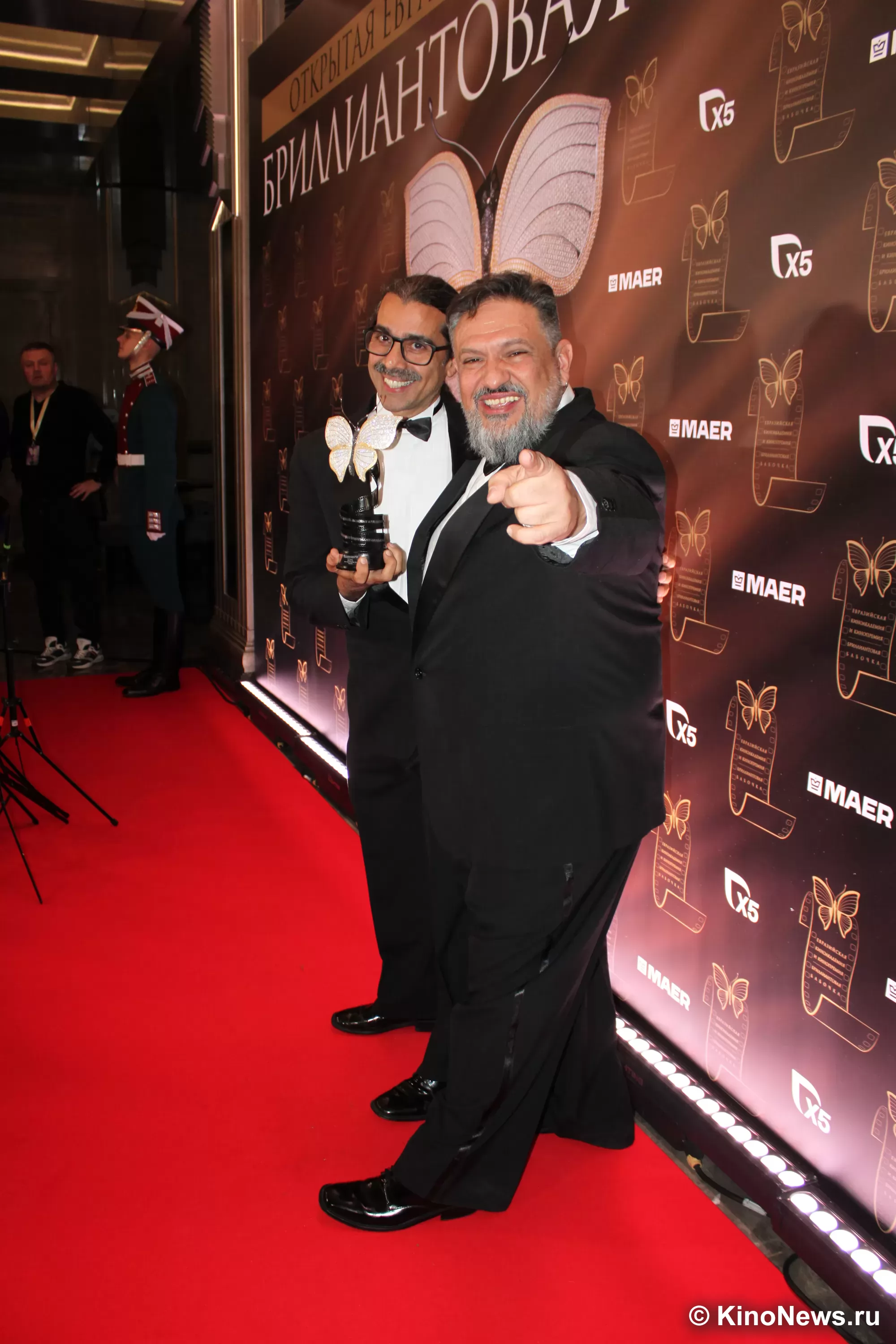 Фотография N 267441 из фотогалереи "Церемония вручения премии "Бриллиантовая бабочка""