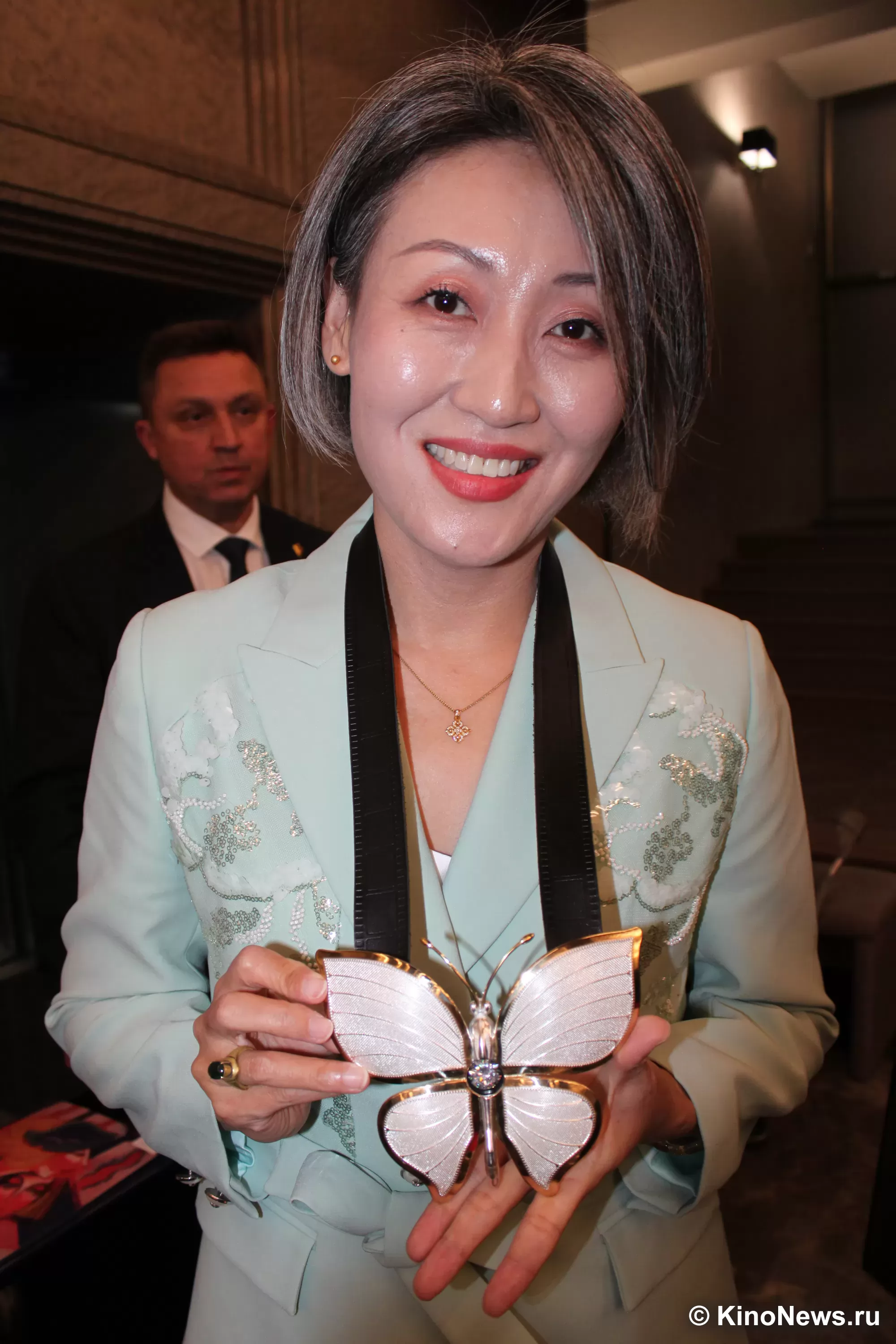 Фотография N 267444 из фотогалереи "Церемония вручения премии "Бриллиантовая бабочка""