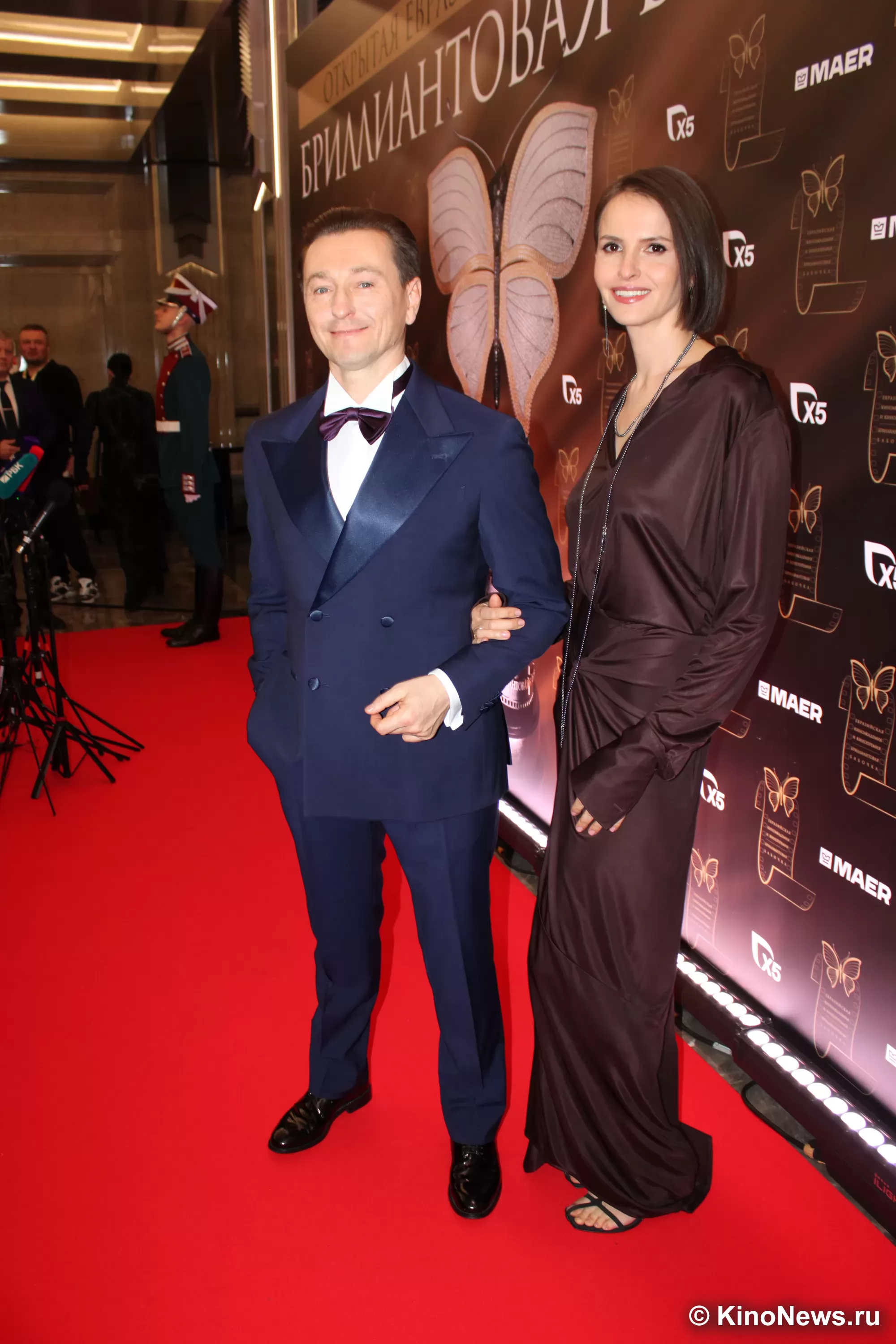 Фотография N 267422 из фотогалереи "Церемония вручения премии "Бриллиантовая бабочка""