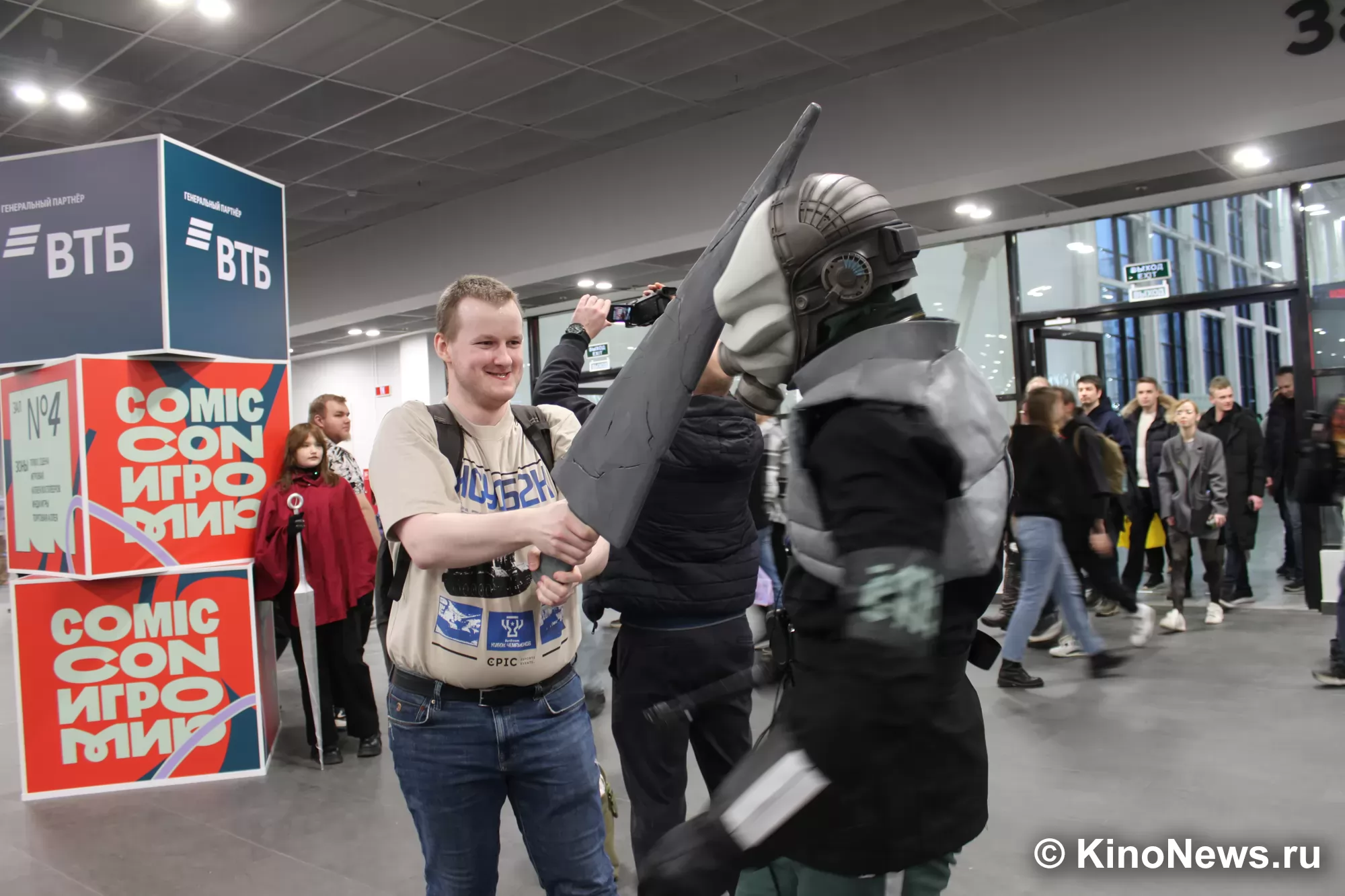 Фотография N 267932 из фотогалереи "Comic Con Игромир 2025. Открытие"