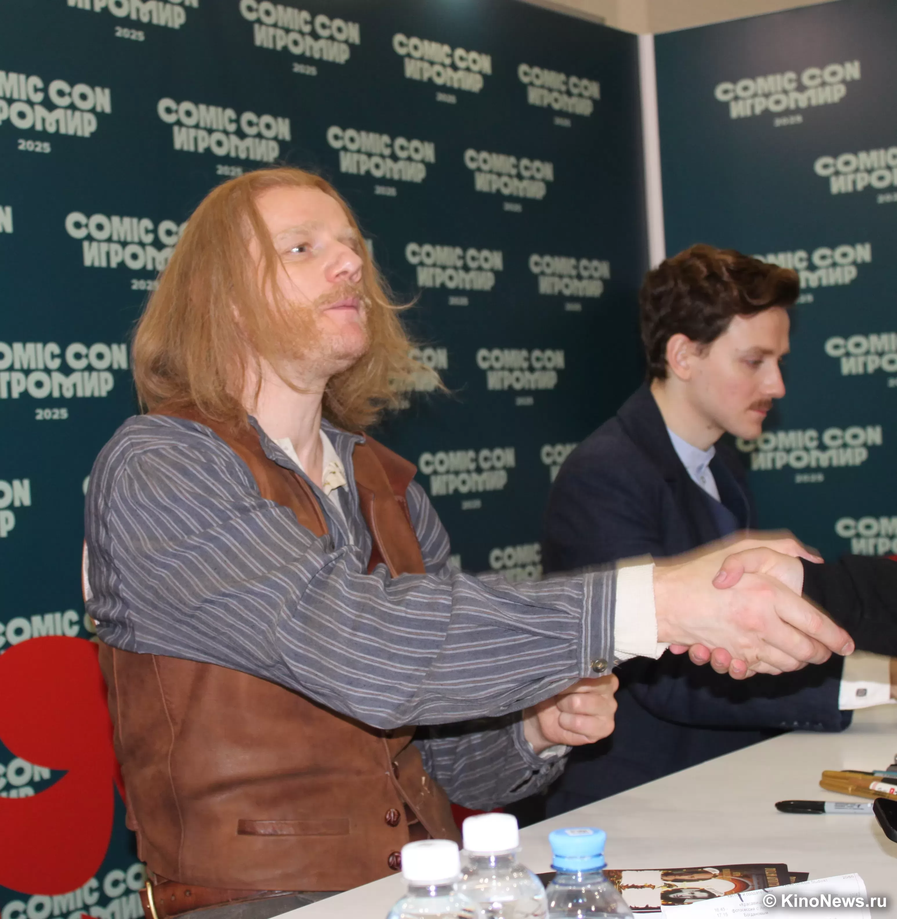 Фотография N 267978 из фотогалереи "Автограф-сессия фильма "Левша" в рамках Comic Con Игромир 2025"