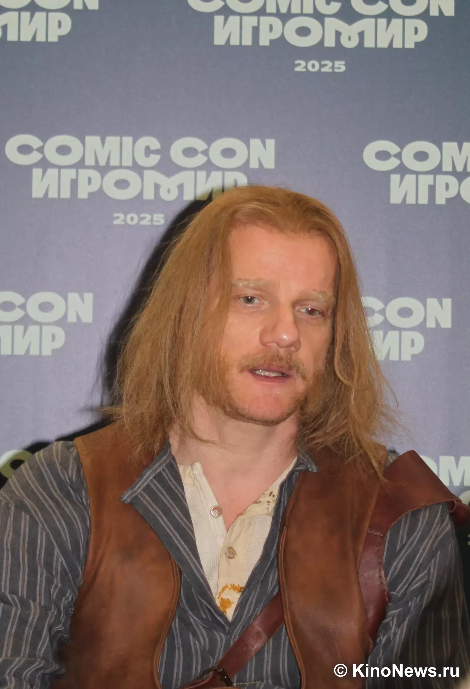 Фотография N 267982 из фотогалереи "Автограф-сессия фильма "Левша" в рамках Comic Con Игромир 2025"