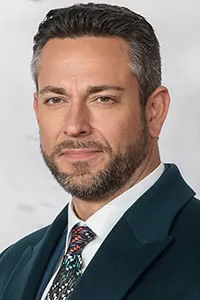 Закари Ливай (Zachary Levi) Закари Ливай (Zachary Levi)