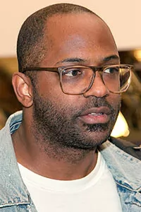РаМелл Росс (RaMell Ross) РаМелл Росс (RaMell Ross)