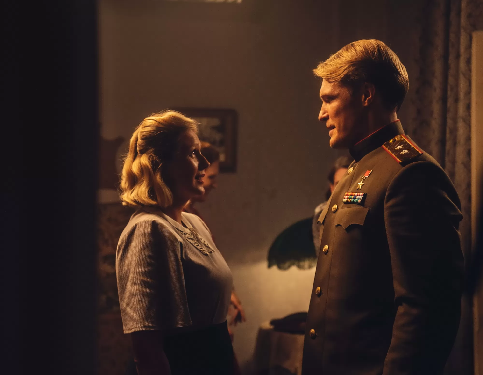 Сериал Рослый (2025). Кадр N257497