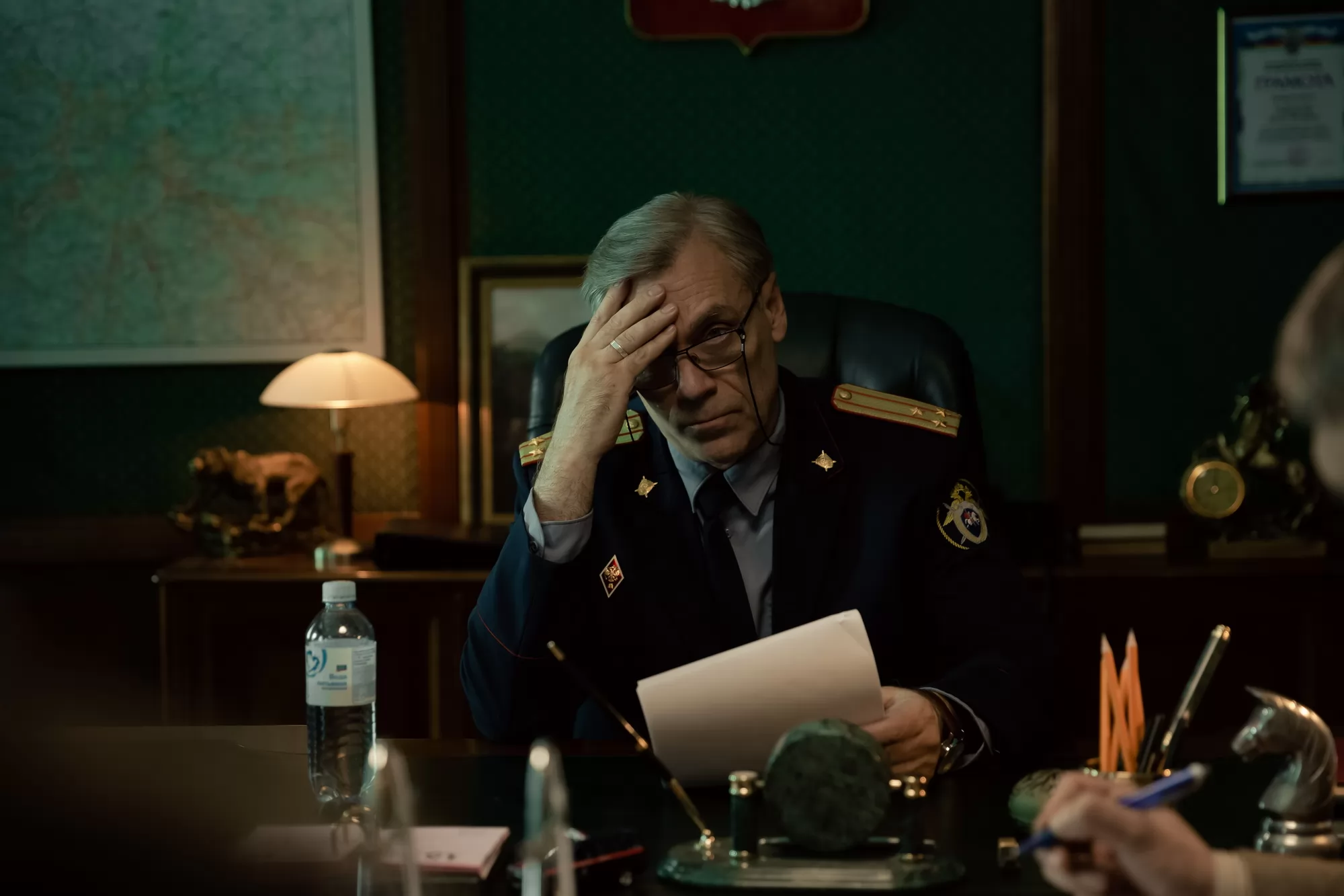 Сериал Вне закона (2025). Кадр N258186