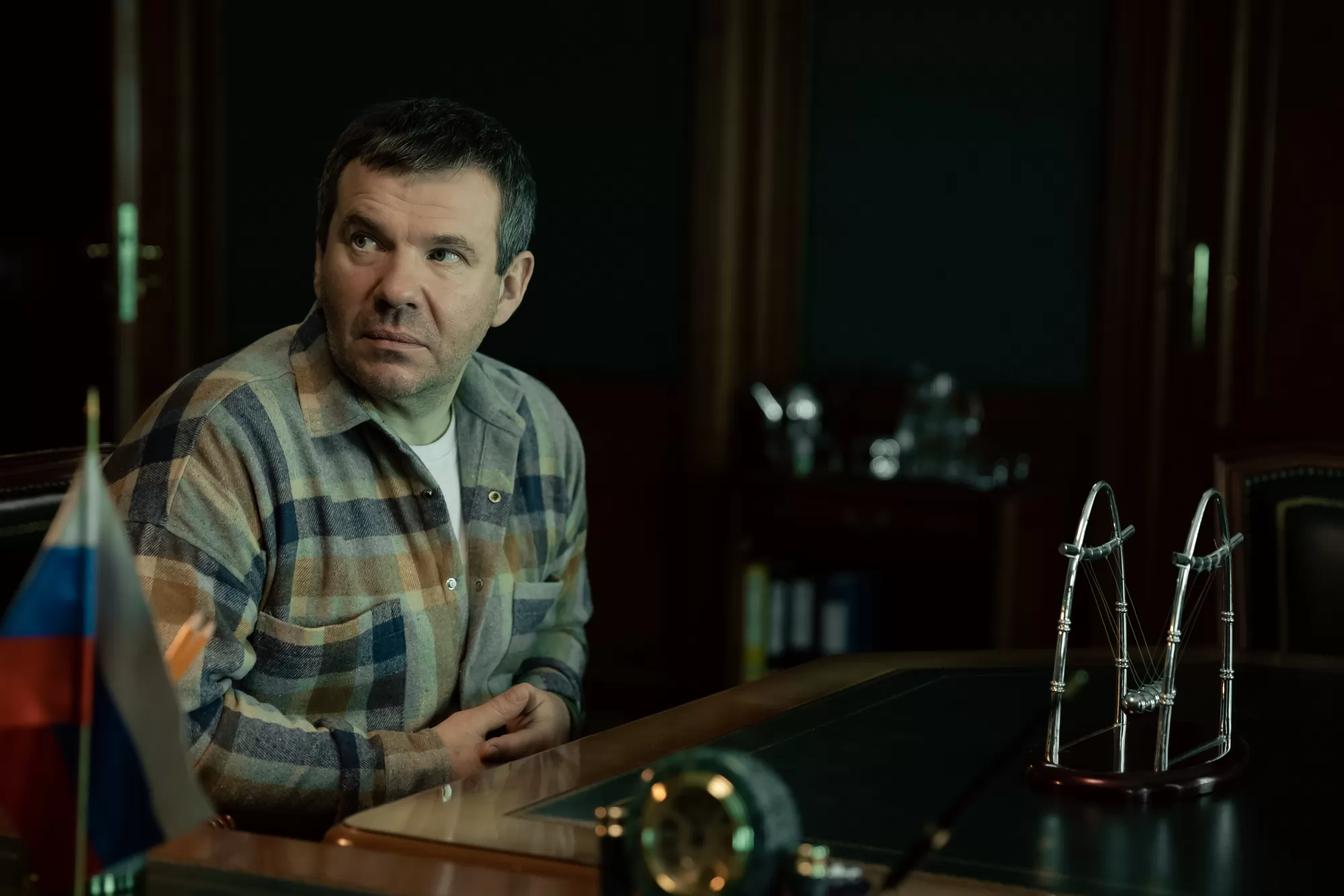 Сериал Вне закона (2025). Кадр N258181