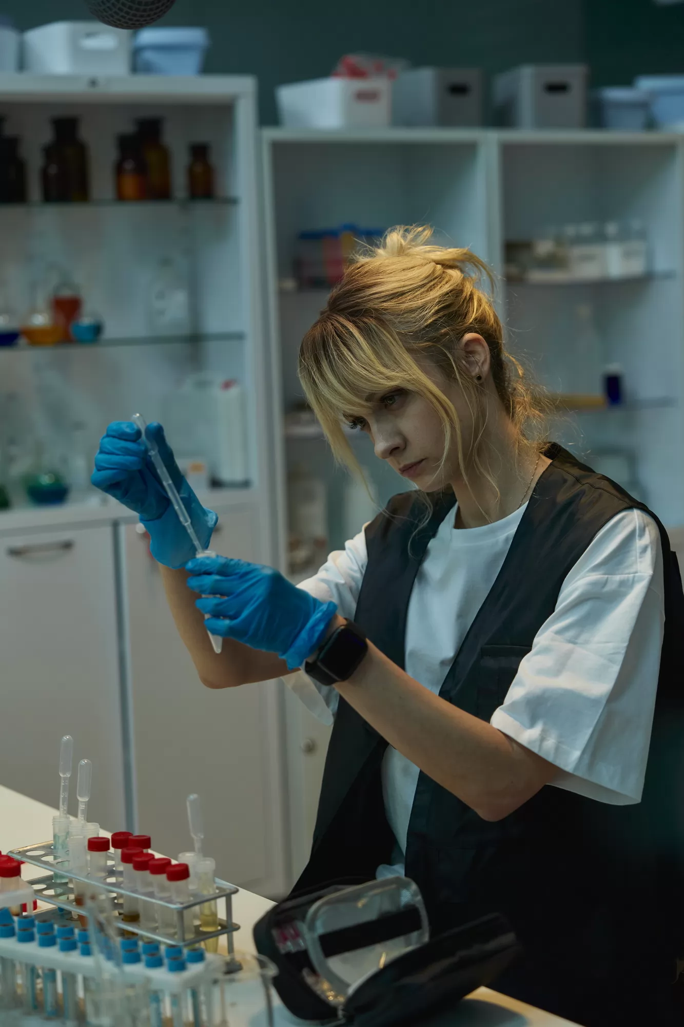 Сериал Игра в прятки (2025). Кадр N259944