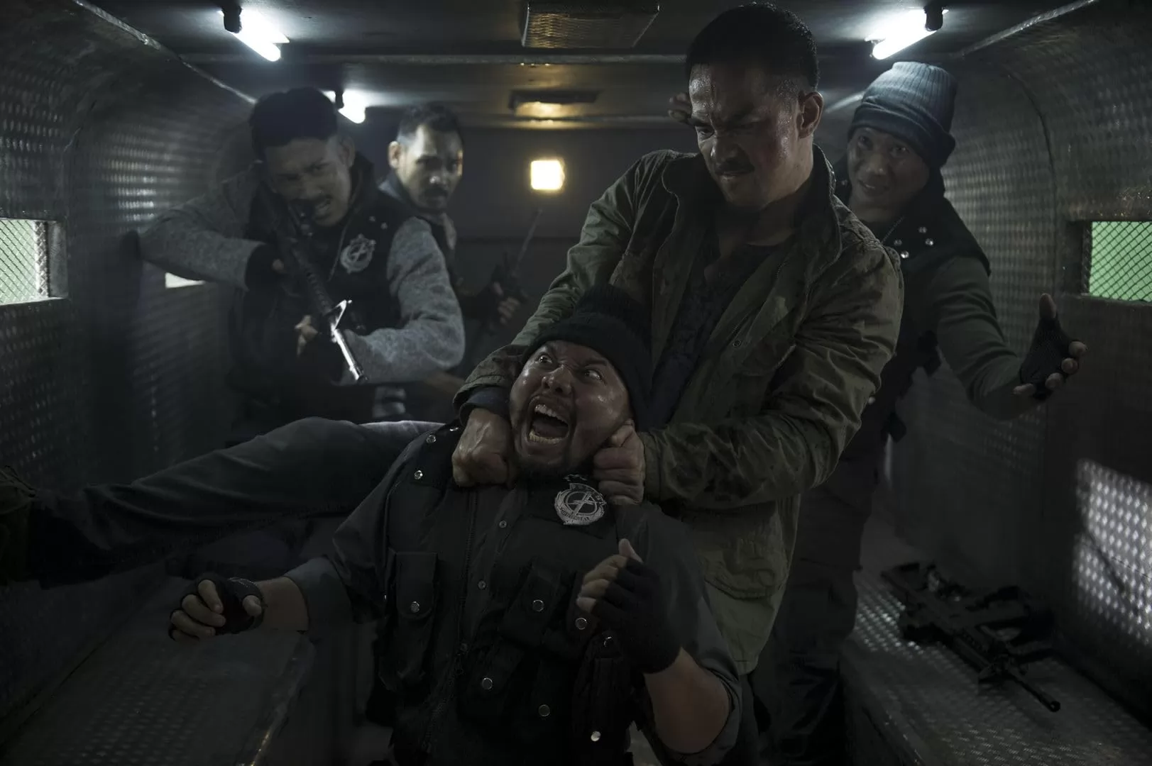 Фильм Ночь идет за нами (2018). Кадр N260007