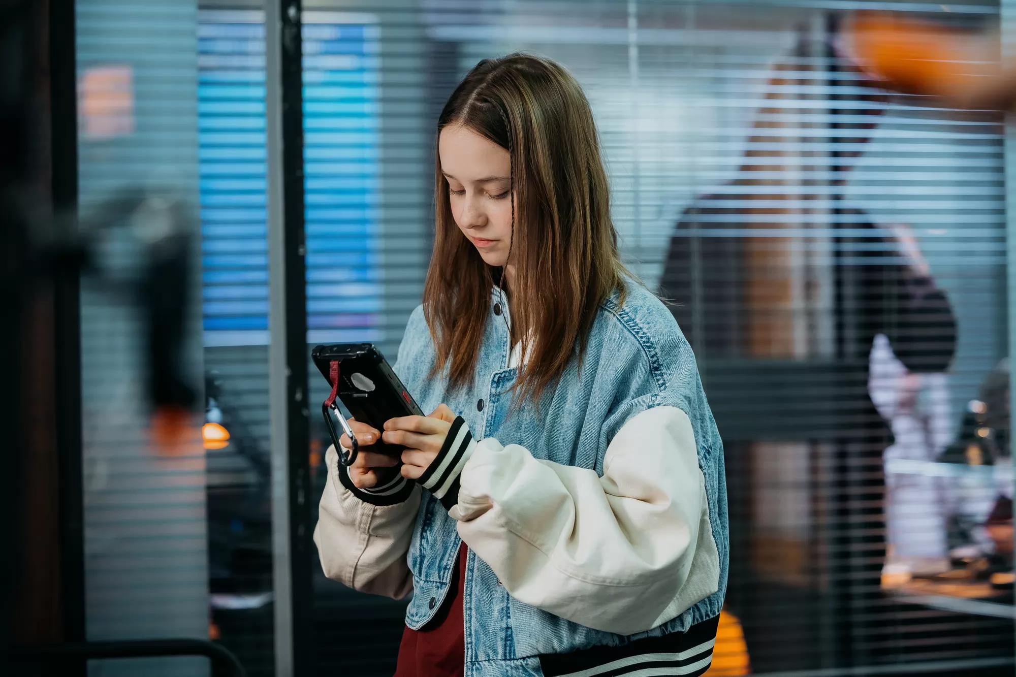 Сериал Папа Миа (2025). Кадр N260086