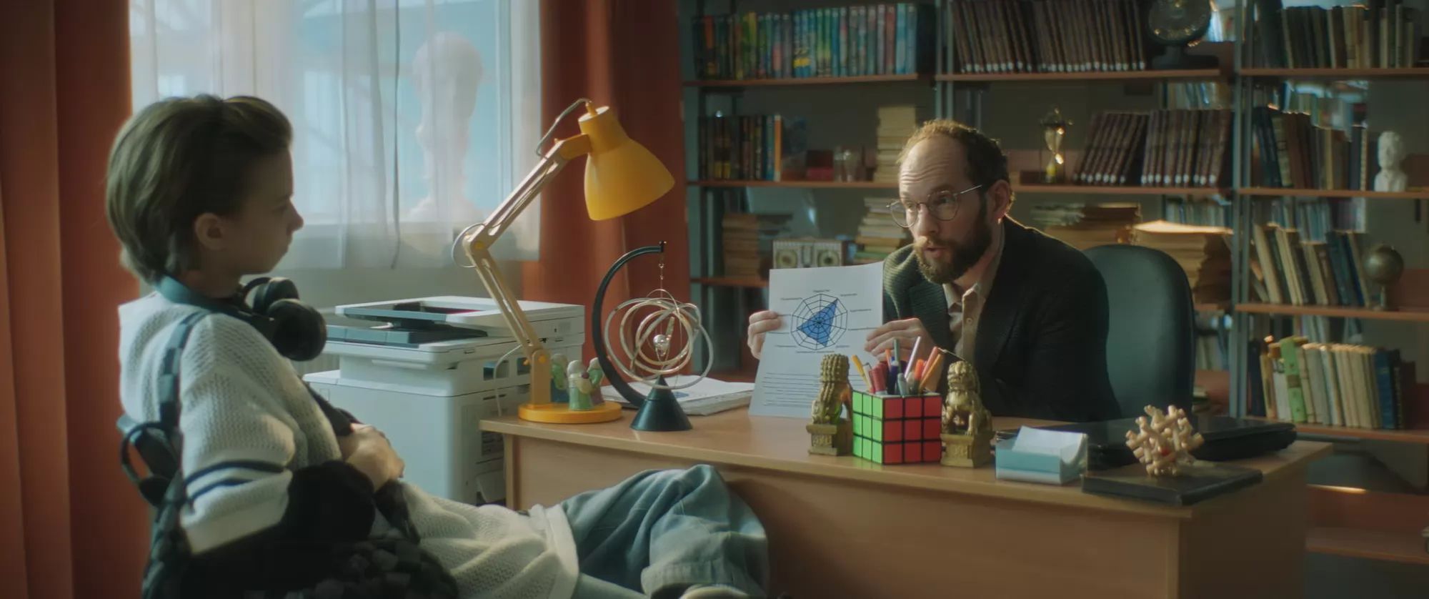 Фильм Иван Семенов. Первый поцелуй (2025). Кадр N261826