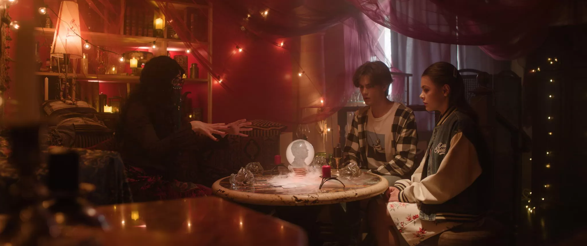 Фильм Семейный призрак (2025). Кадр N262976