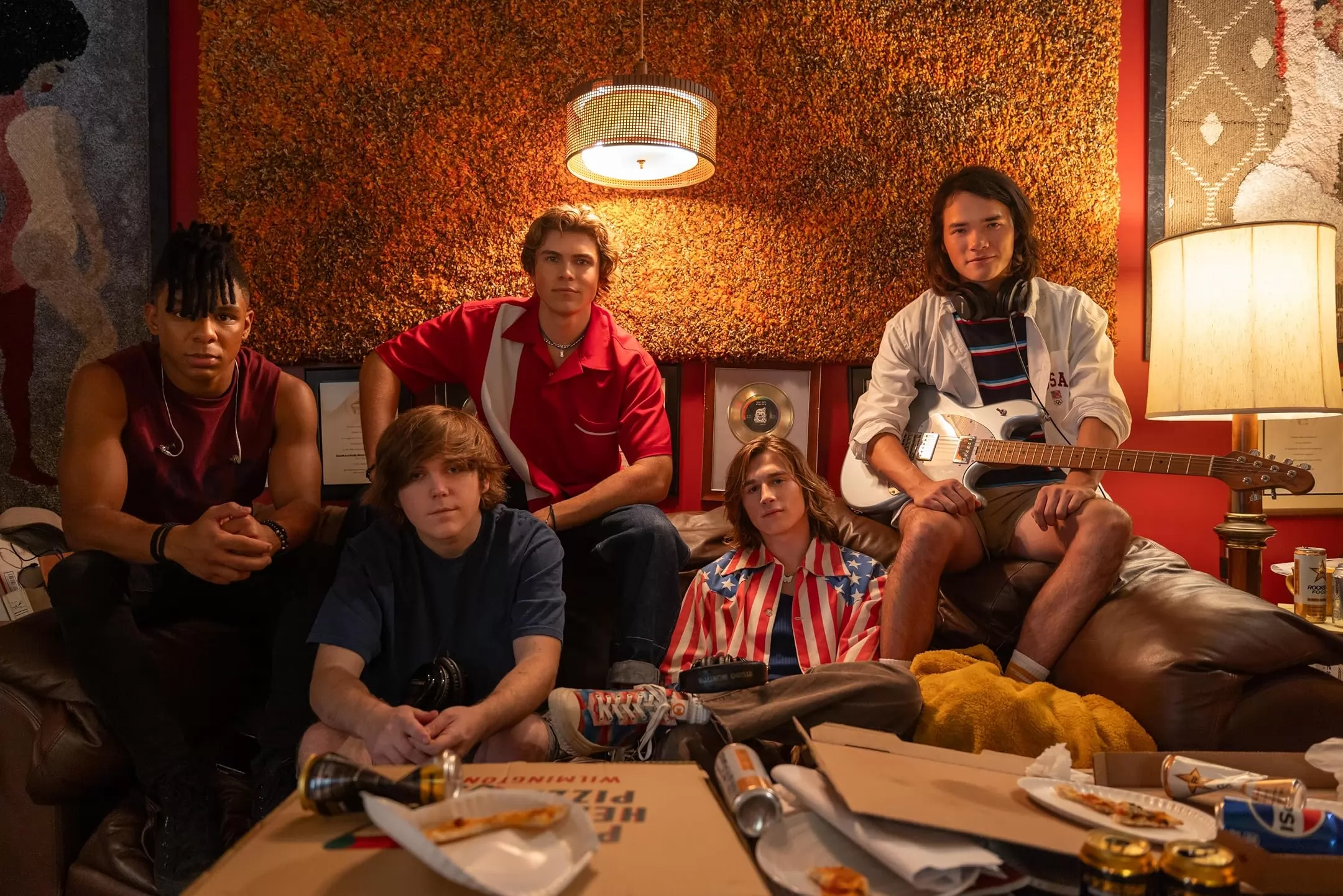 Сериал Беглецы (2025). Кадр N263237