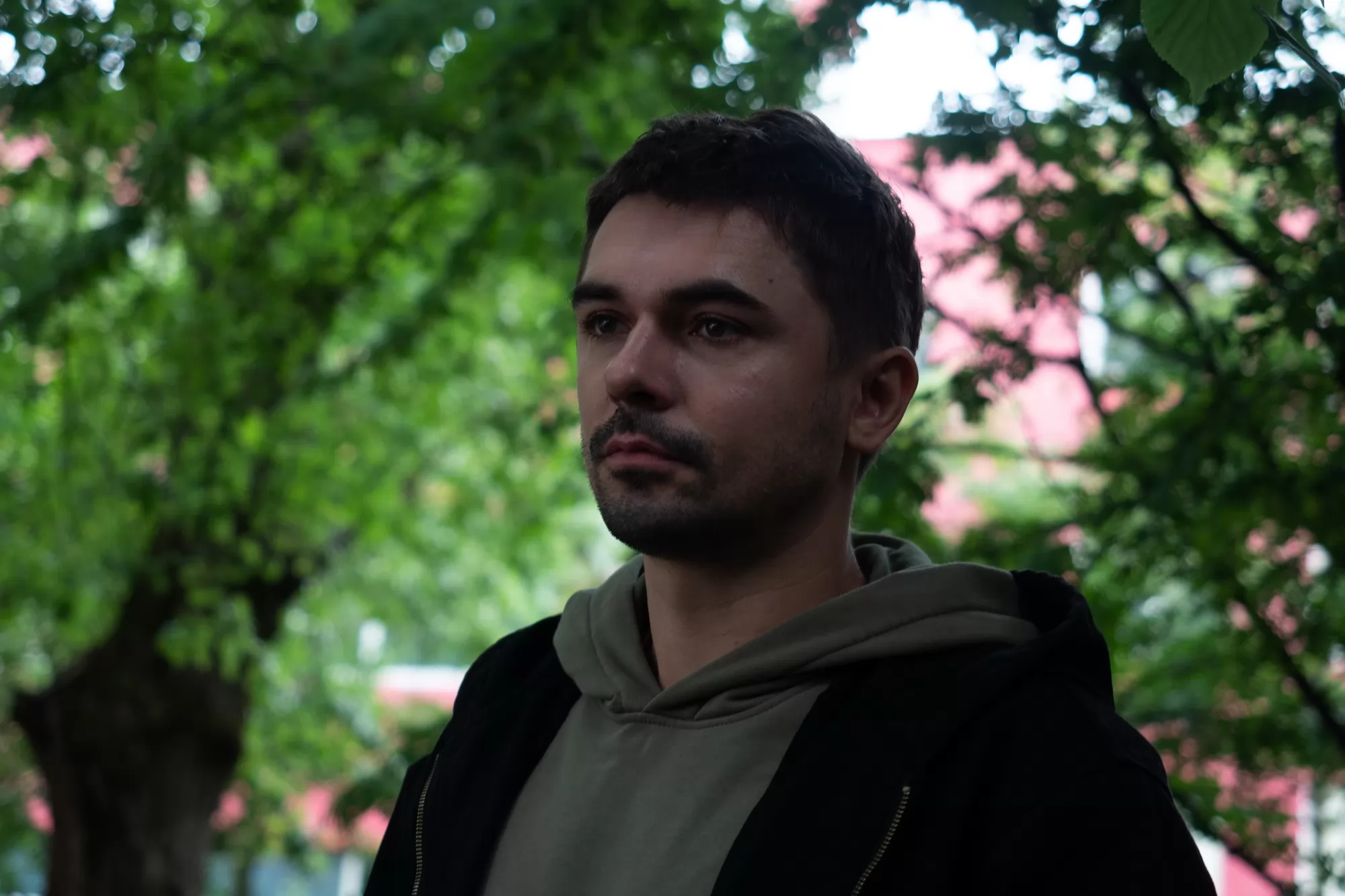 Сериал Враги (2026). Кадр N264903