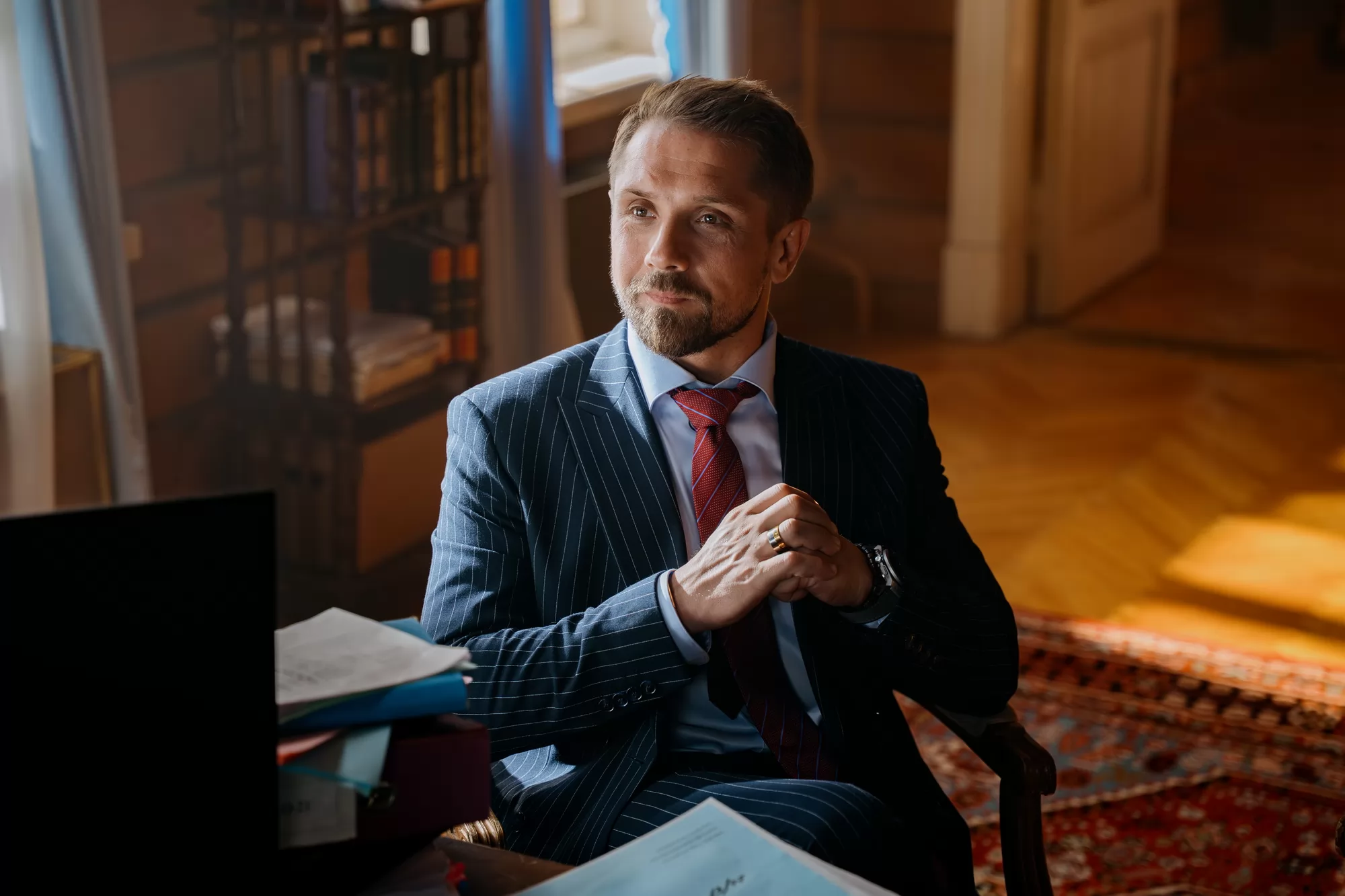 Сериал Мой папа - мэр (2025). Кадр N264915