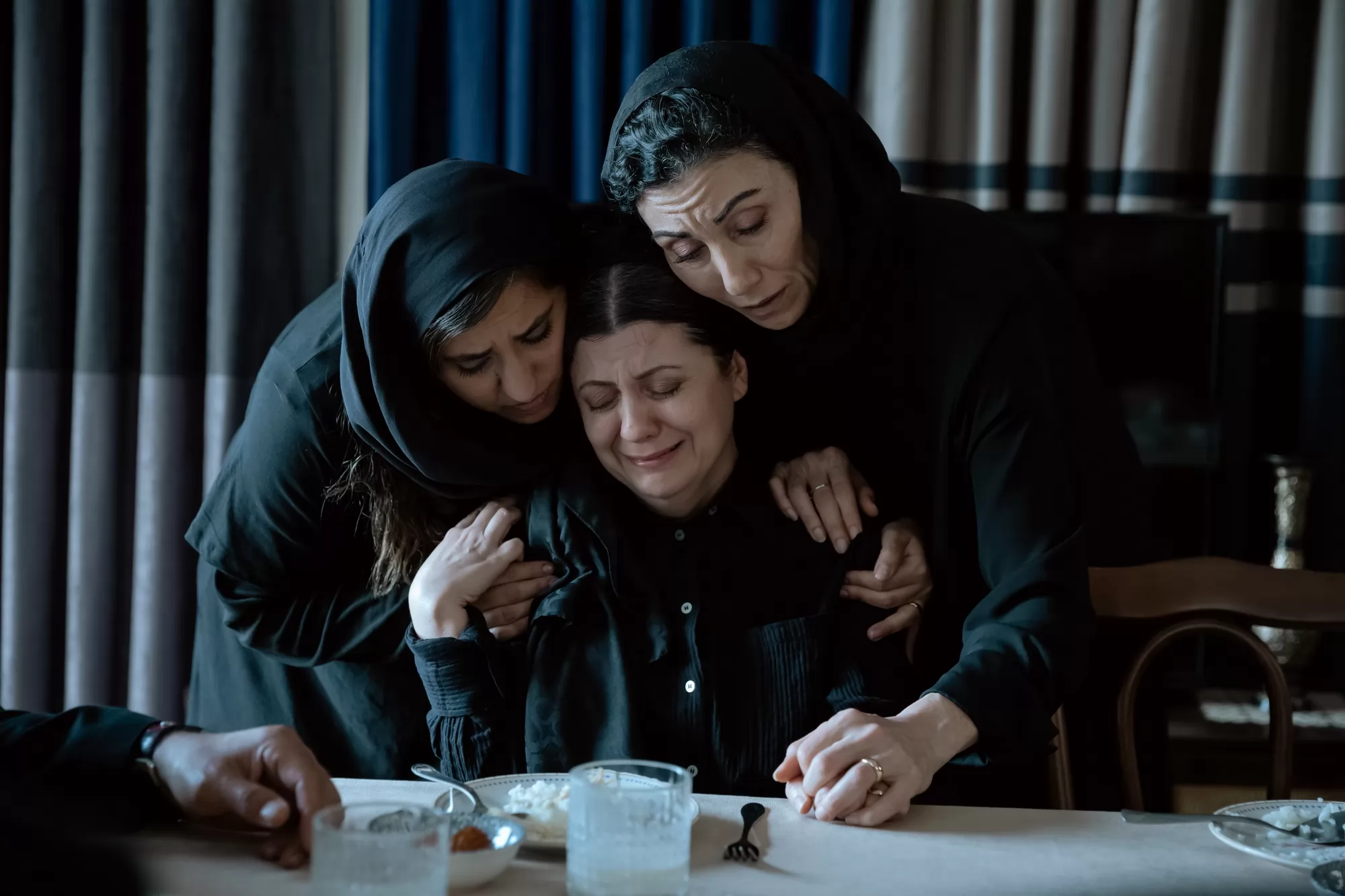Сериал Близкое счастье (2025). Кадр N265566