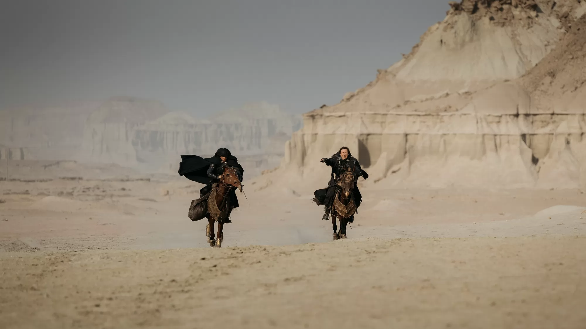 Сериал Трудно быть богом (2026). Кадр N266325