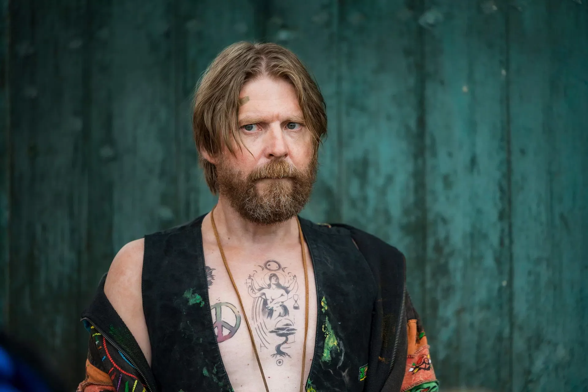 Сериал Враги (2026). Кадр N267135