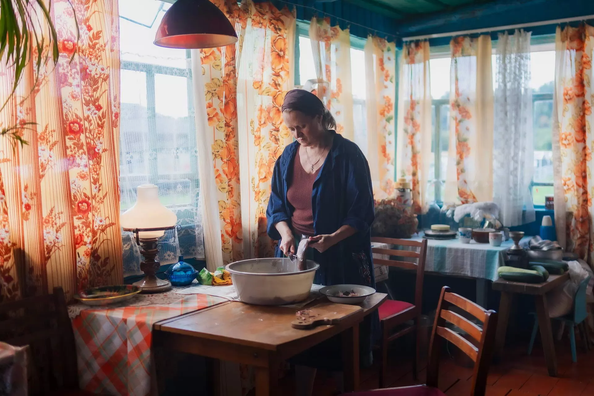 Сериал Враги (2026). Кадр N267138