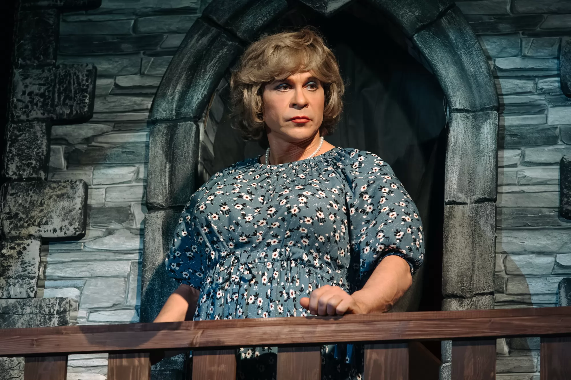 Сериал Как Деревянко Чехова играл (2025). Кадр N267275