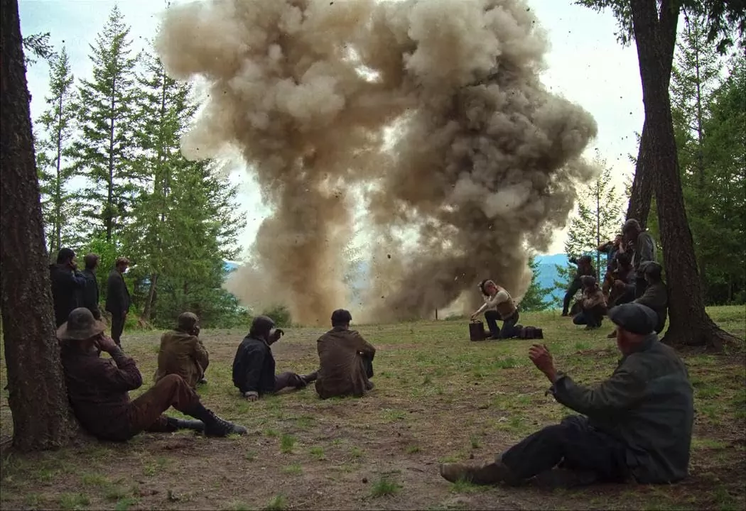 Фильм Сны поездов (2025). Кадр N267734