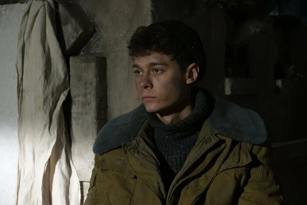 Фильм Спасти бессмертного (2026). Кадр N268427