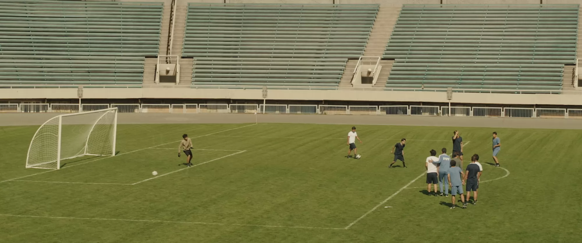 Фильм Золотой дубль (2026). Кадр N268530